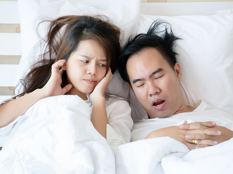 man snoring, possible sleep apnea